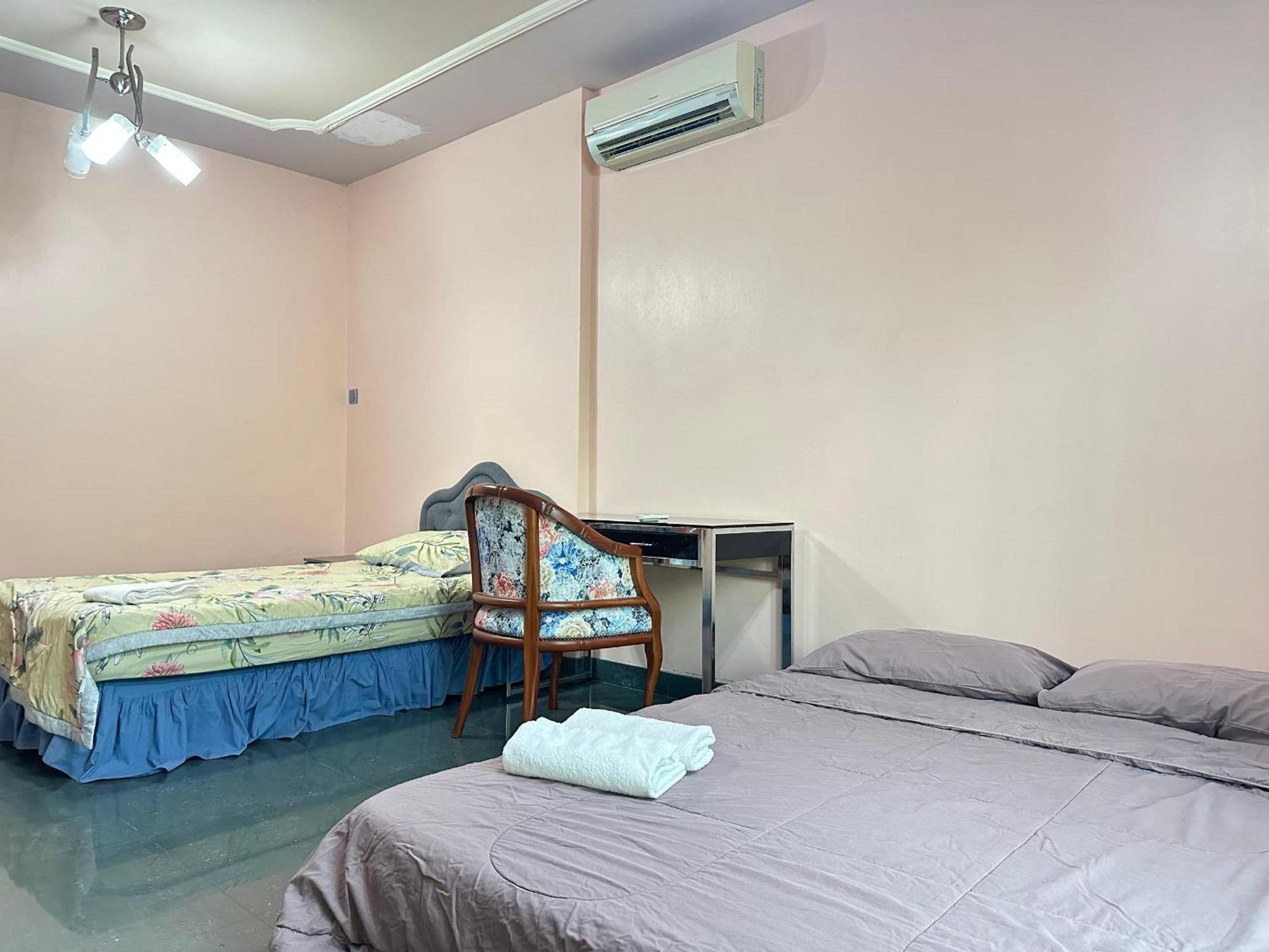 Seladah Stay Kuching Exterior foto
